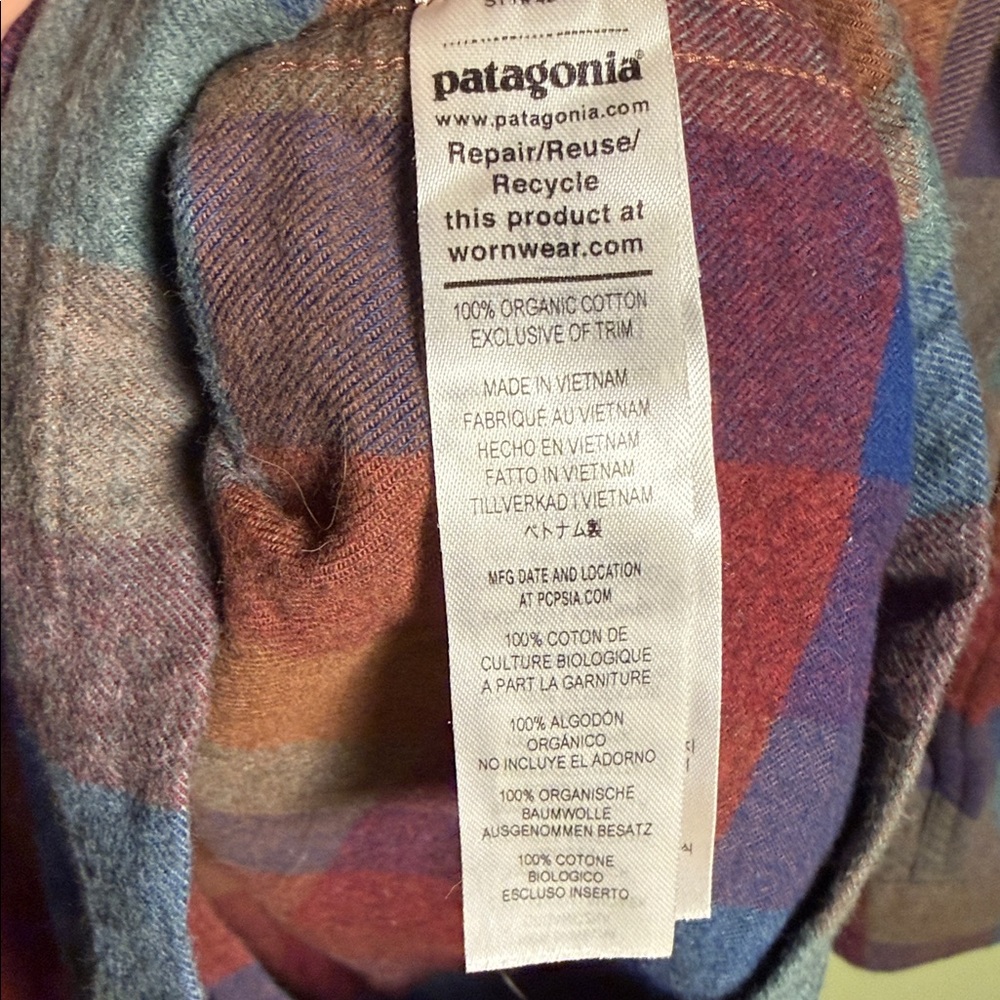 Patagonia Men's Plaid Flannel Shirt - Multi-Color Large - Picture 7 of 11